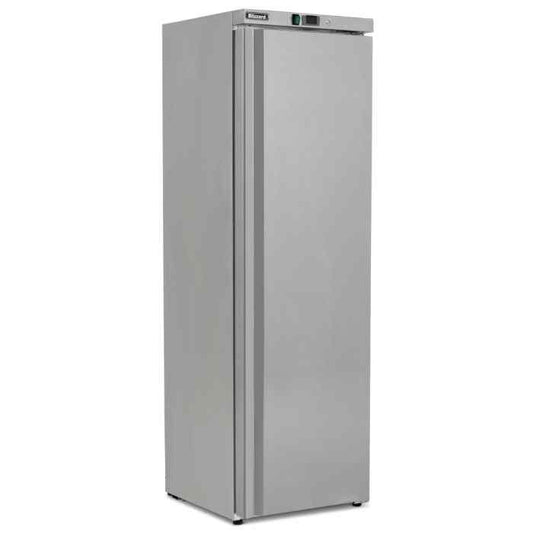 Blizzard Upright Solid Door Refrigerators 320 L–533 L – robust commercial chillers engineered for demanding UK kitchens